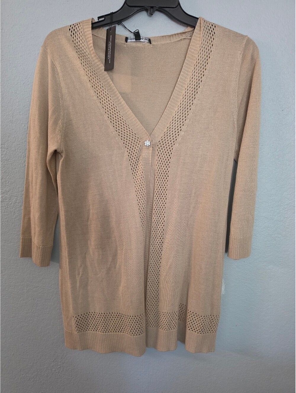 Cable & Gauge Beige Knit Cardigan with Decorative Button Size L